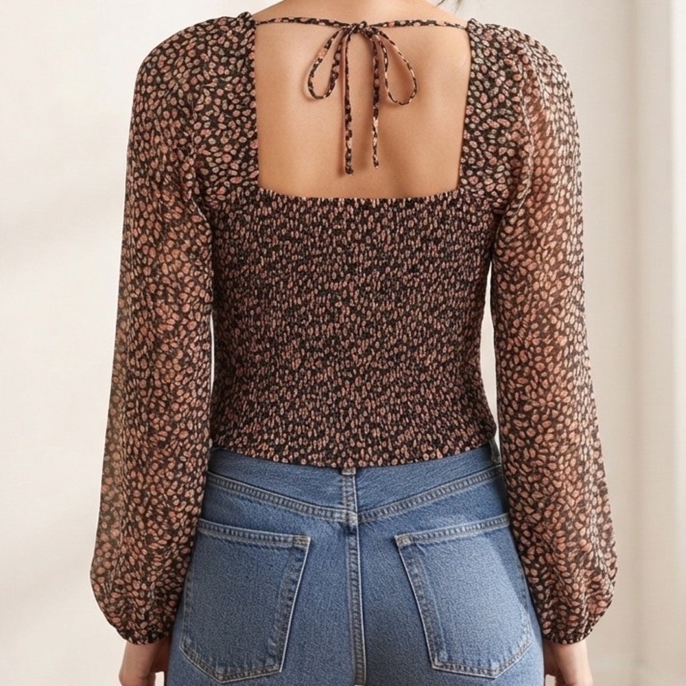 Abercrombie & Fitch Floral Long Sleeve Smocked Back Tie Front Crop Top Small